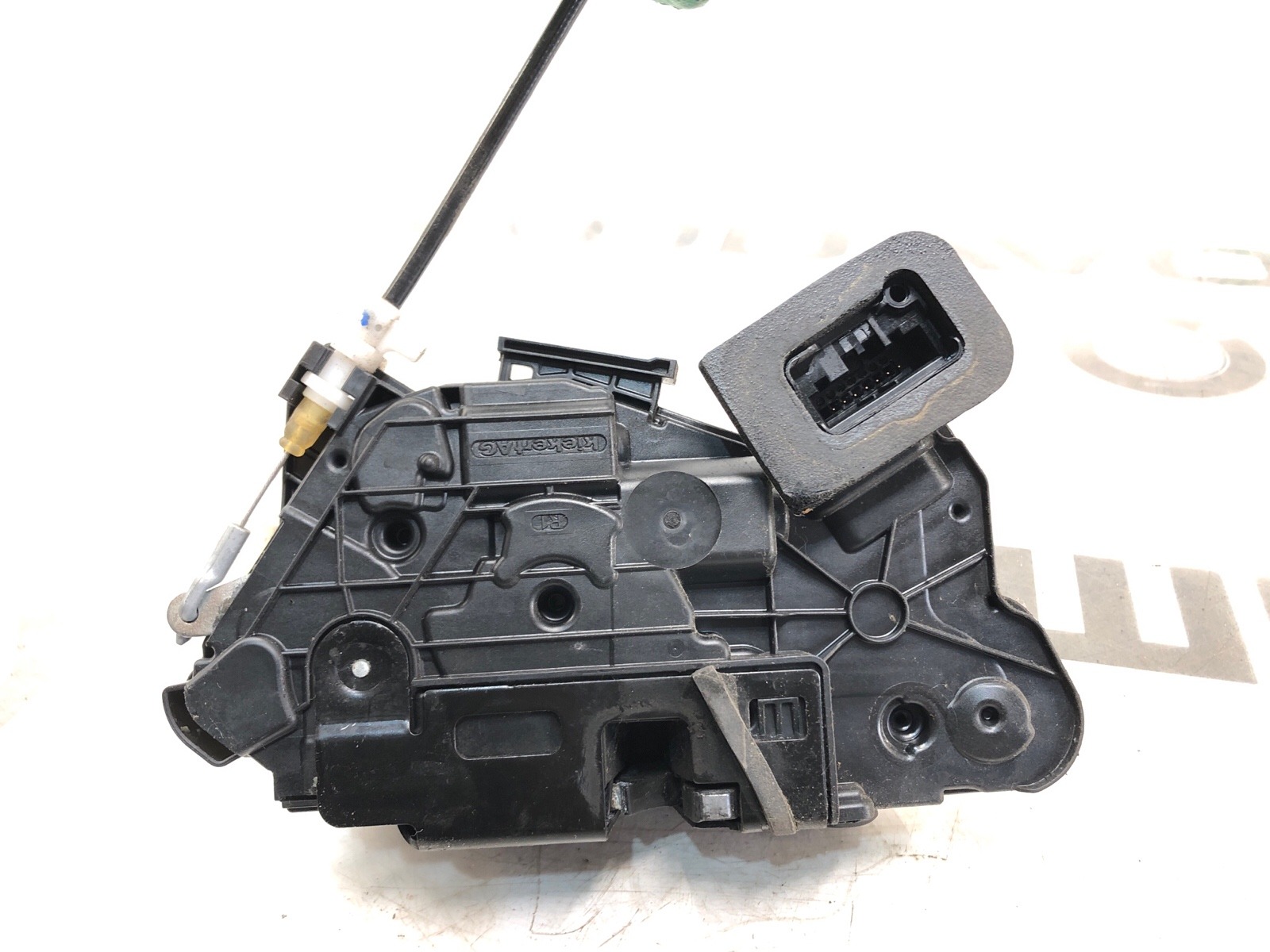 Замок двери передний правый Octavia RS 2014 A7 (5E)