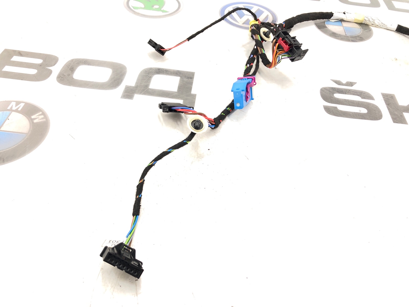 Проводка двери передняя правая Yeti 2014 5L 2.0 CFJA