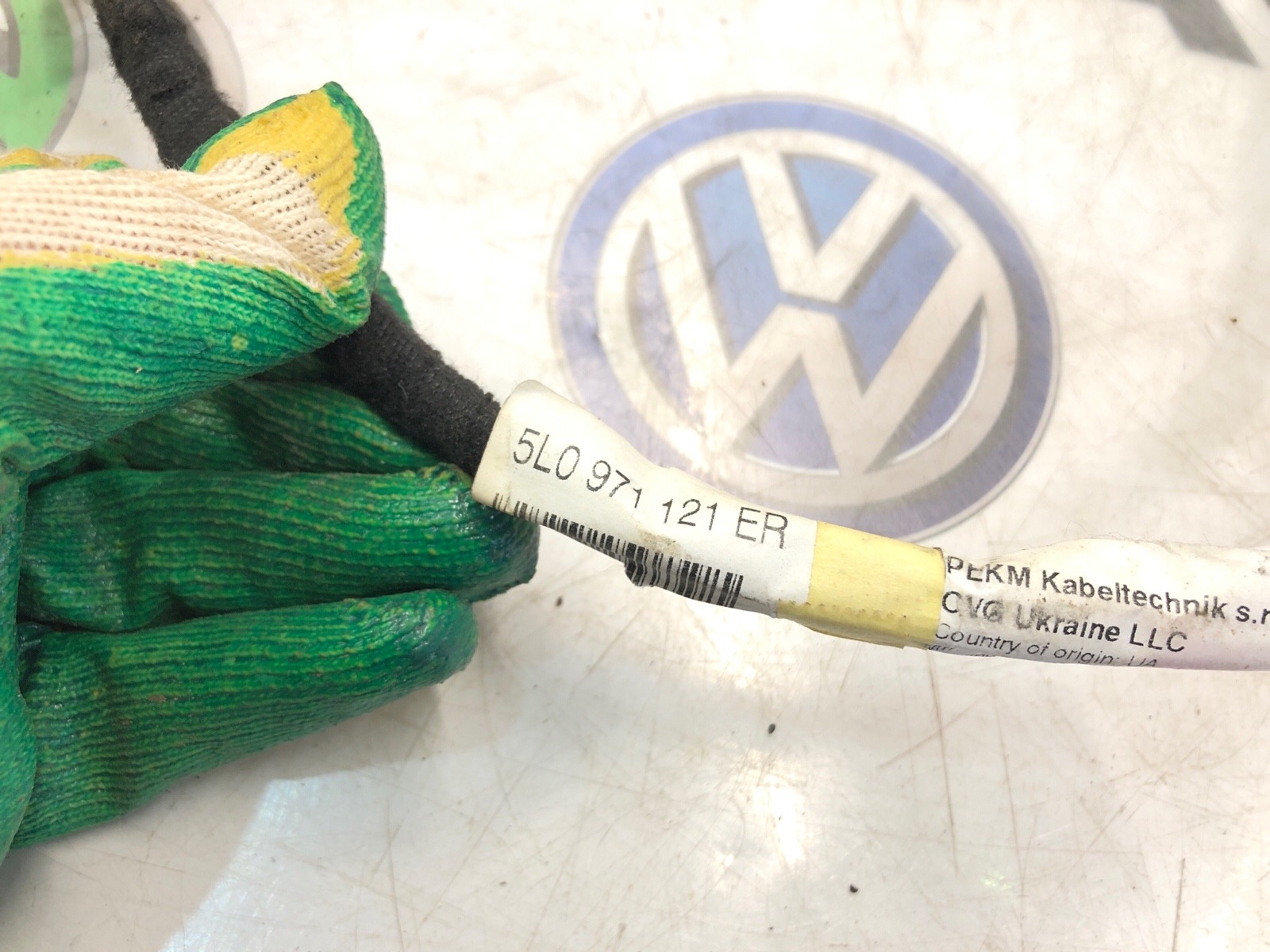 Проводка двери передняя правая Yeti 2014 5L 2.0 CFJA