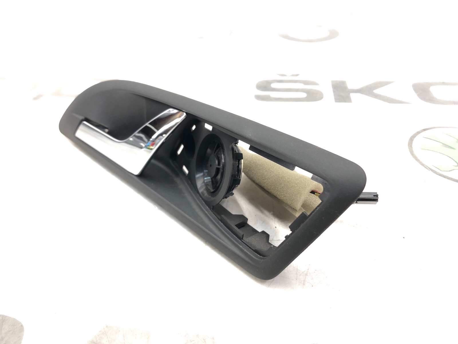 Ручка двери внутренняя передняя левая Skoda Yeti 5L 2.0 CFJA