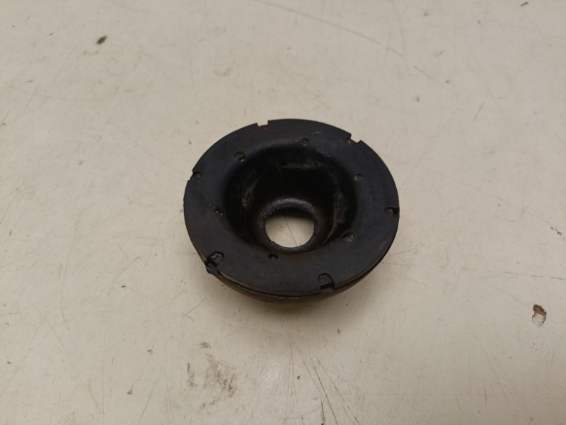 Проставка под заднюю пружину SKODA Fabia 2 поколение 2013 ХЭТЧБЕК CGGB (1400CC / 86hp / 63kW) 1J0512149B Б/У