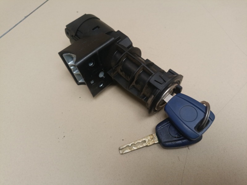 Замок зажигания DOBLO 2007 1.4 BZ MPI 8V CF4