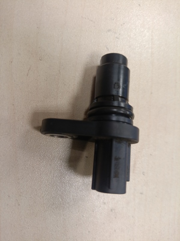 Датчик положения распредвала TOYOTA COROLLA 10 поколение 2007 1ZRFE 1600CC 9091905060 Б/У