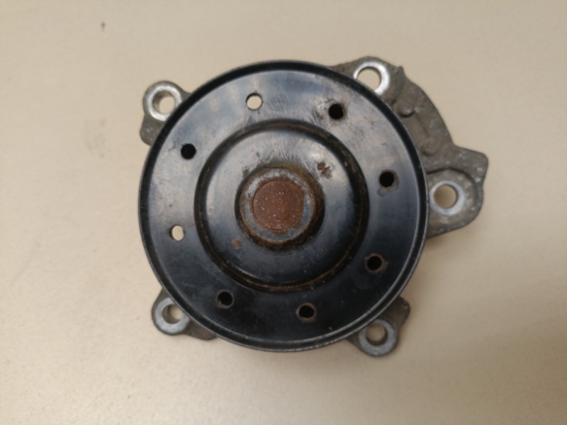 Насос водяной (помпа) TOYOTA COROLLA 10 поколение 2007 1ZRFE 1600CC 1610039465 Б/У