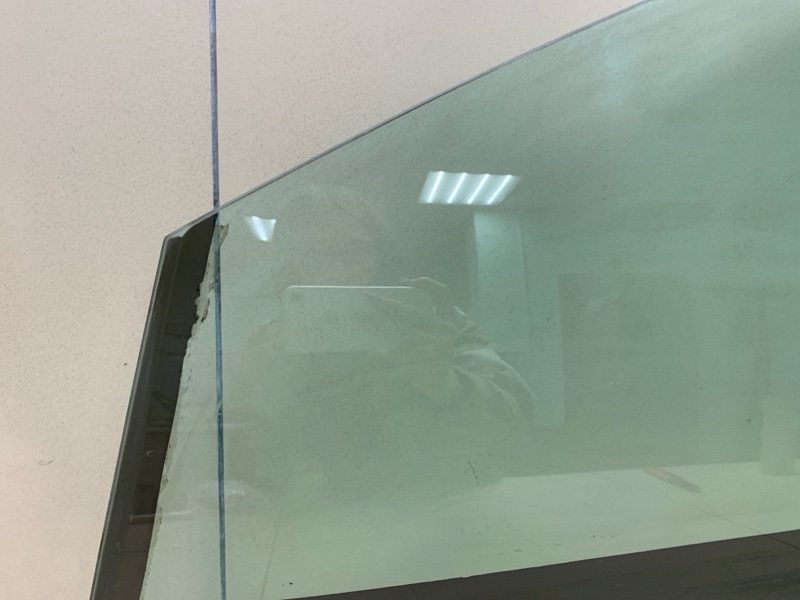 Стекло двери переднее левое MONDEO 2011 2.3L Duratec-HE (160PS) - MI4