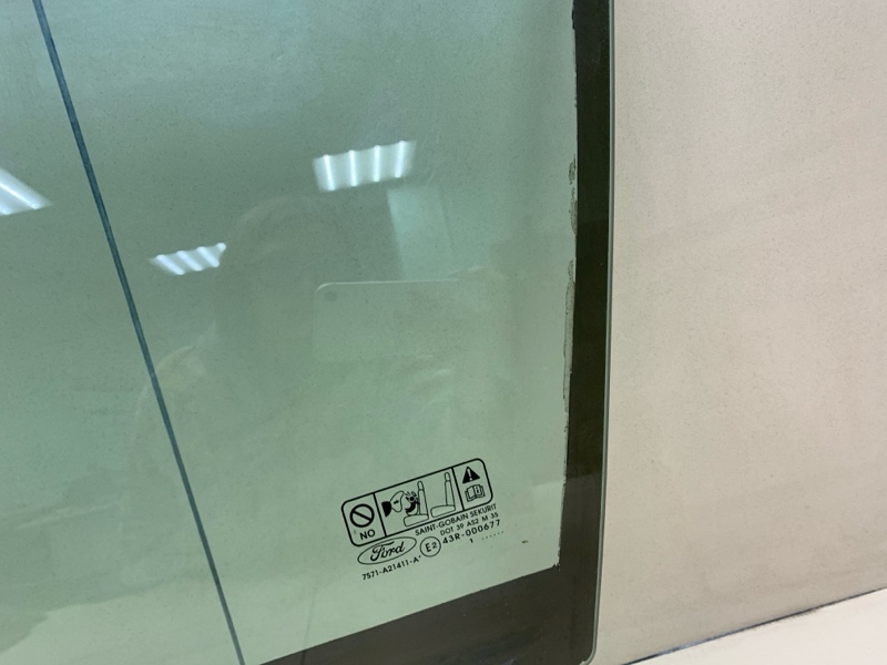 Стекло двери переднее левое MONDEO 2011 2.3L Duratec-HE (160PS) - MI4
