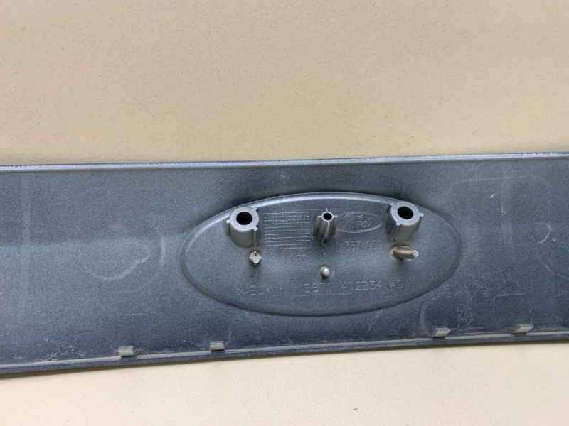 Накладка крышки багажника MONDEO 2011 2.3L Duratec-HE (160PS) - MI4