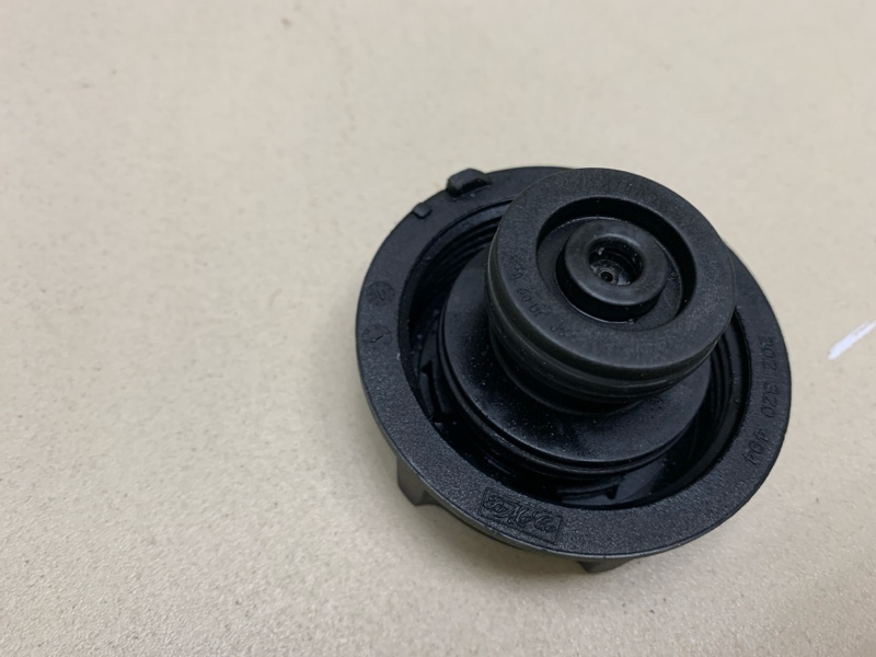 Крышка расширительного бачка MONDEO 2011 2.3L Duratec-HE (160PS) - MI4