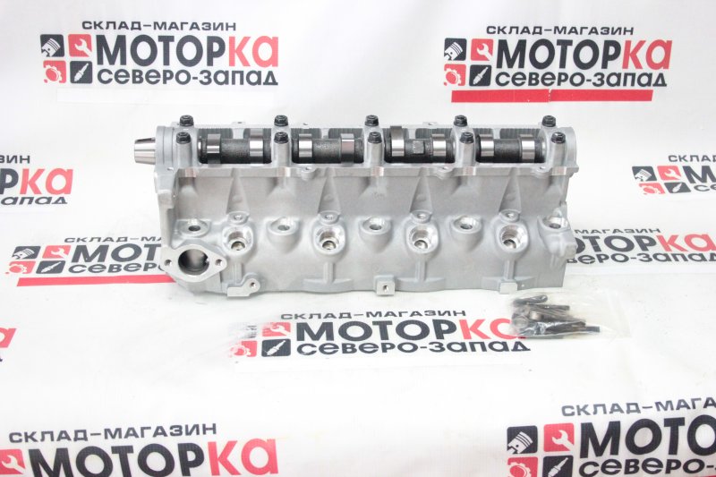 Головка блока цилиндров Mazda Bongo RF R2L110100 новая