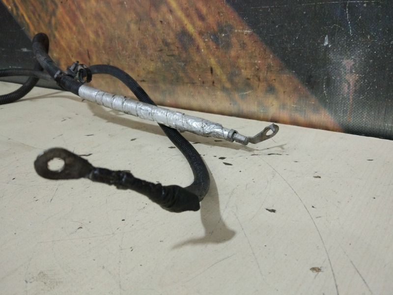 Клемма с проводом Escalade 2002 LQ9