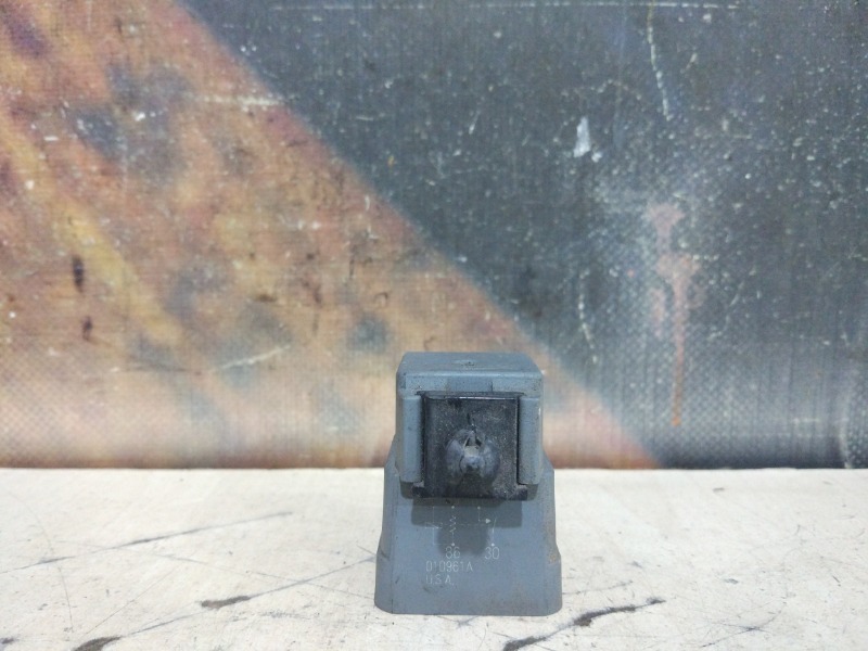 Реле Cadillac Escalade 2002 LQ9 контрактная