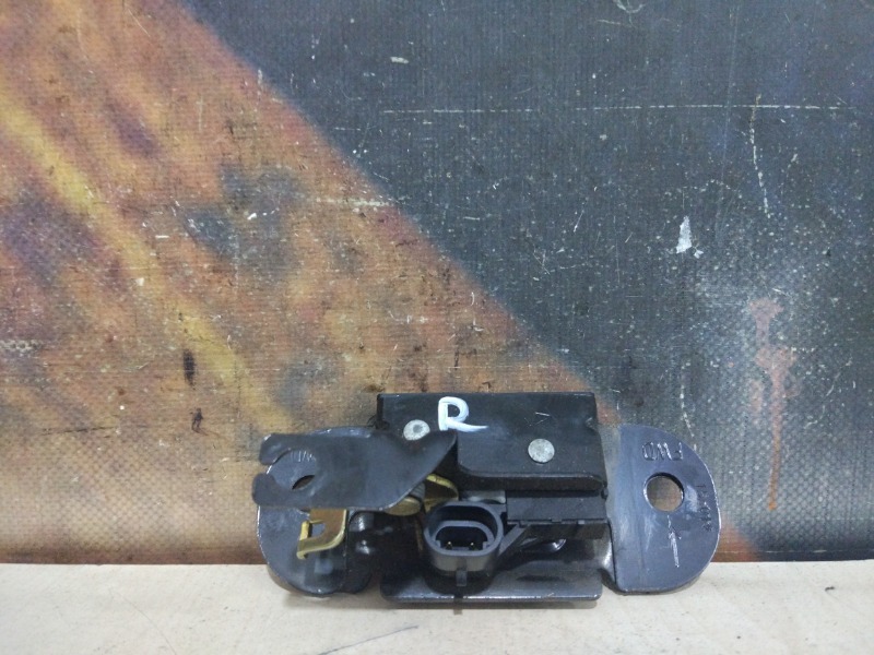 Замок багажника Cadillac Escalade 2002 LQ9 контрактная