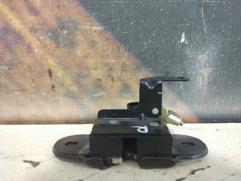 Замок багажника Cadillac Escalade LQ9