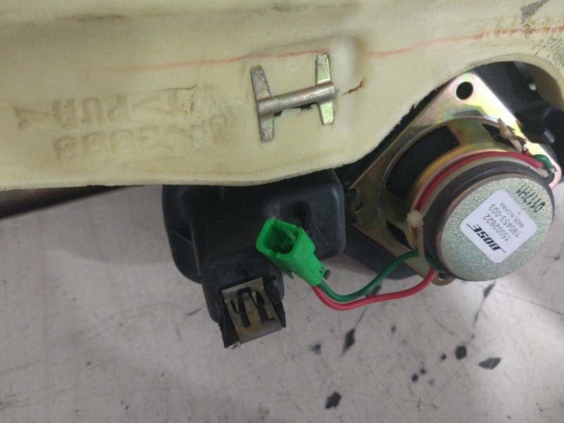 Динамик Escalade 2002 LQ9