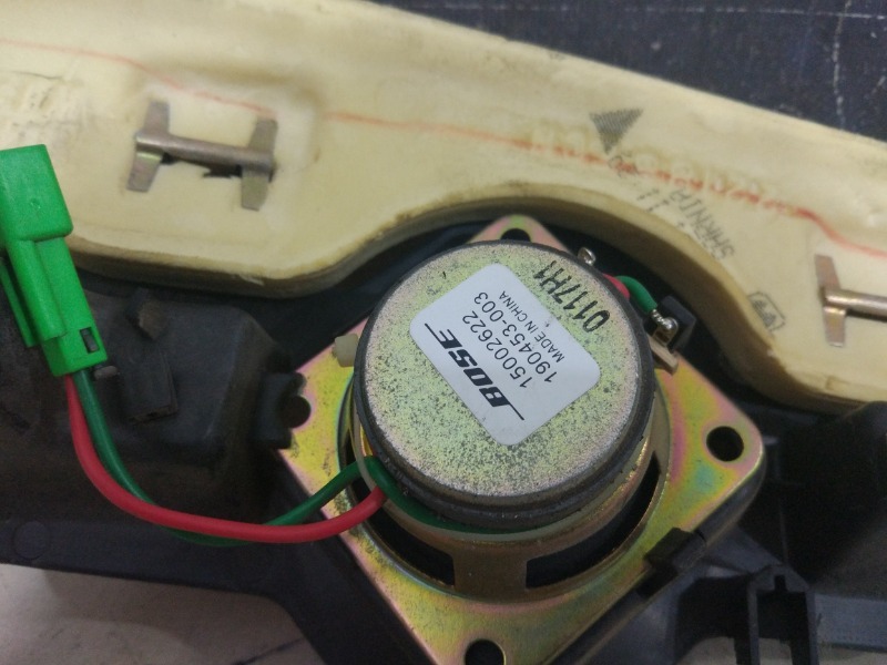 Динамик Escalade 2002 LQ9