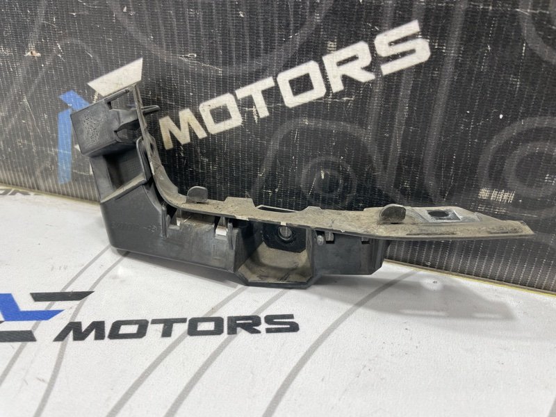 Крепление бампера BMW X3 E83 N52B30A