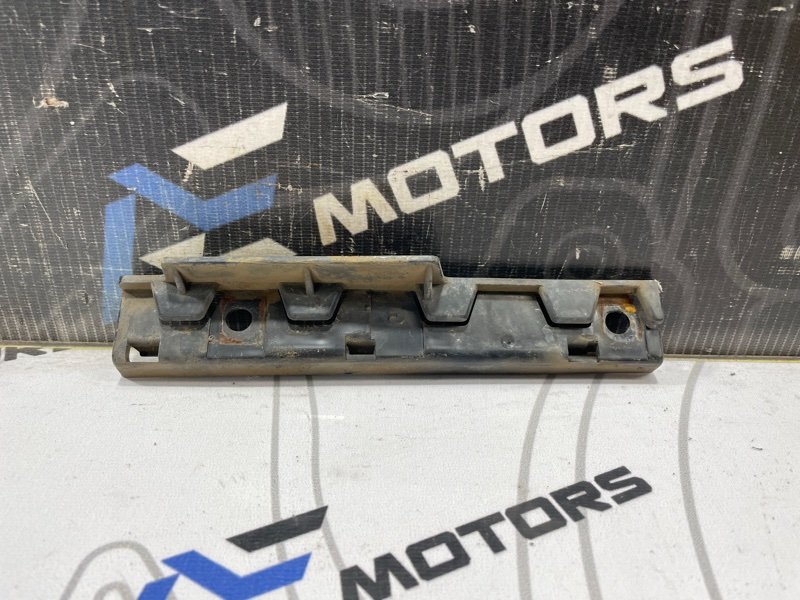 Крепление крыла правое BMW 5-Series 2006 E60 N62B48B 51777066228 Б/У