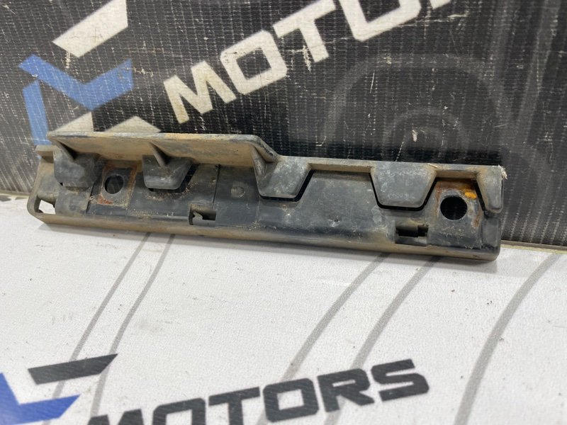 Крепление крыла правое BMW 5-Series E60 N62B48B