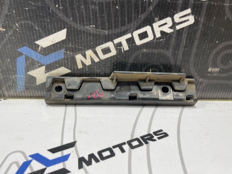 Крепление крыла левое BMW 5-Series 2006 E60 N62B48B 51777066227 Б/У