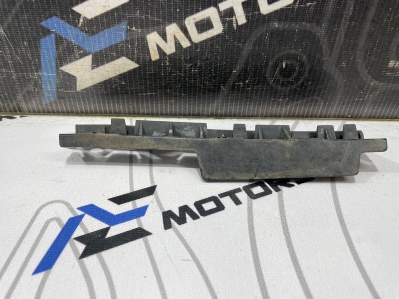 Крепление крыла левое 5-Series 2006 E60 N62B48B