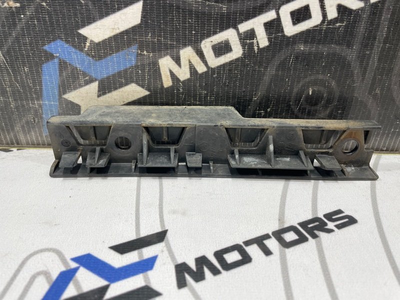 Крепление крыла левое 5-Series 2006 E60 N62B48B