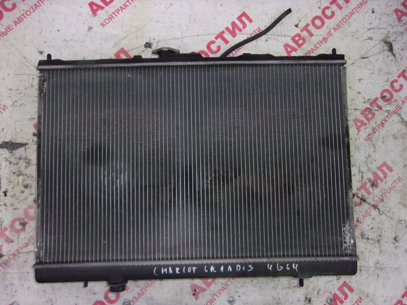 Радиатор основной Mitsubishi Chariot Grandis N84W, N86W, N94W, N96W 4G64 2000