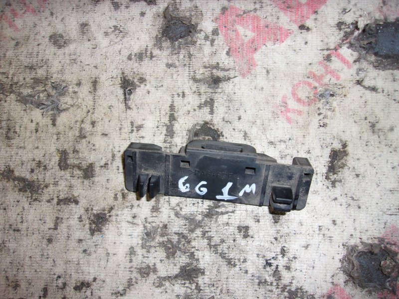 Крепление бампера Subaru Impreza GG2, GG3, GG9, GGA,GDC, GDD, GD2, GD3,GGC EJ15 00-02 переднее правое