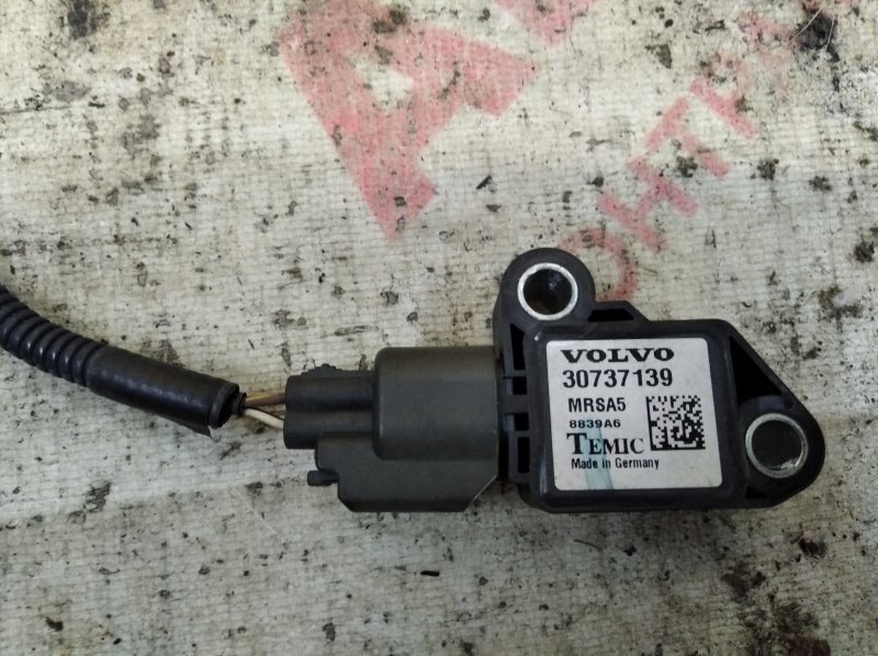 Датчик srs Volvo V50 MW, MW20, MW38, MW43, MW50, MW58, MW66, MW67, MJ67, MW75, MW76, MW77, MW84 B5244S4 2005 левый