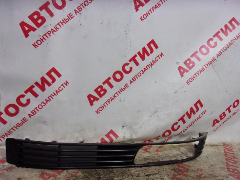Решетка бамперная Mitsubishi Airtrek CU2W, CU4W 4G63 2001 левая
