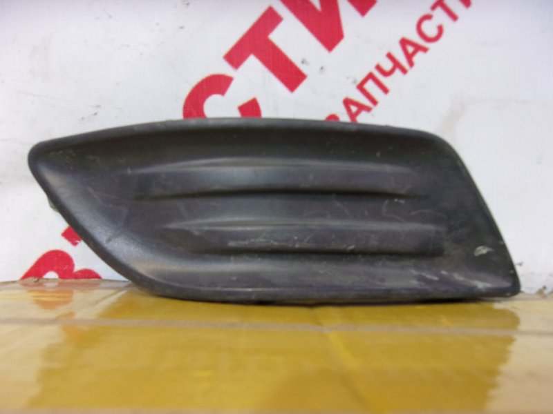 Заглушка бампера Toyota Vista SV50, SV55, AZV50, AZV55, ZZV50,SV50G, SV55G, AZV50G, AZV55G, ZZV50G 3S 2001 передняя правая