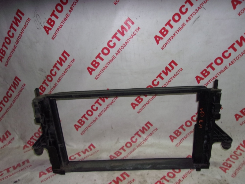 Рамка радиатора Volvo V50 MW38 B5244S4 2012