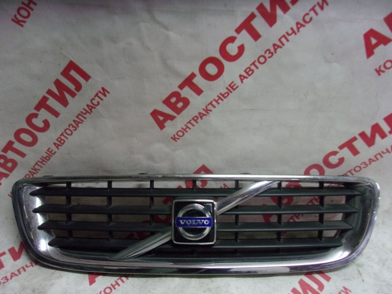 Решетка радиатора Volvo V50 MW38 B5244S4 2012