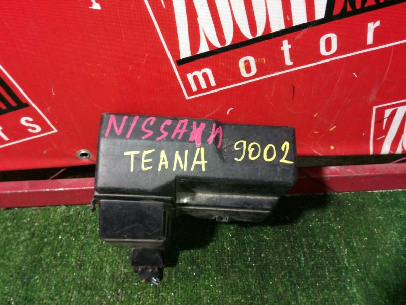 Блок реле и предохранителей Nissan Teana PJ31 2003 (б/у)