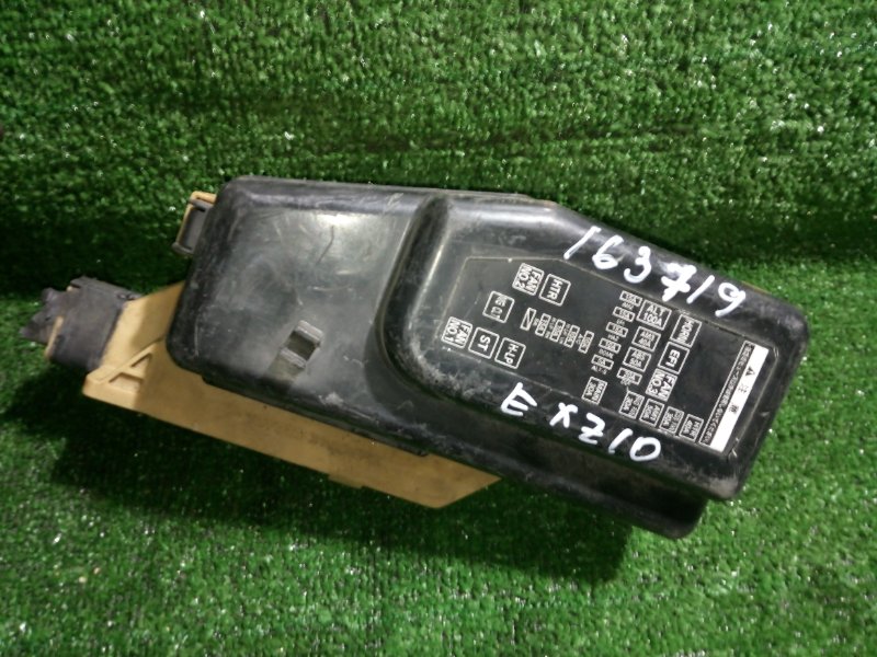 Блок реле и предохранителей Toyota Raum EXZ10 5E-FE 1997 (б/у)