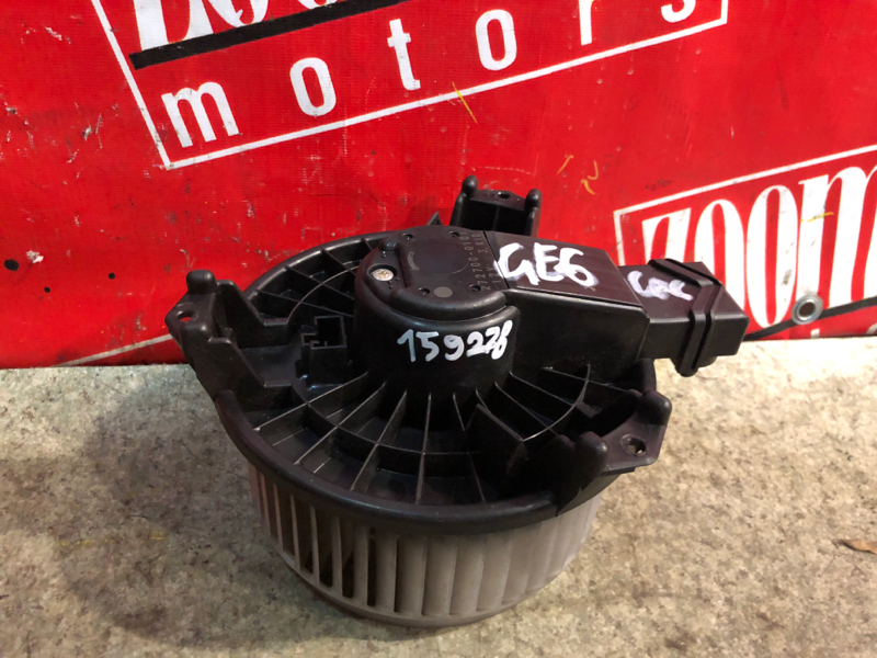 Вентилятор (мотор отопителя) Honda Fit GE6 L13A 2007 (б/у)