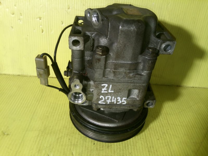 Компрессор кондиционера Mazda Familia BJ5P ZL-VE 1998 (б/у)