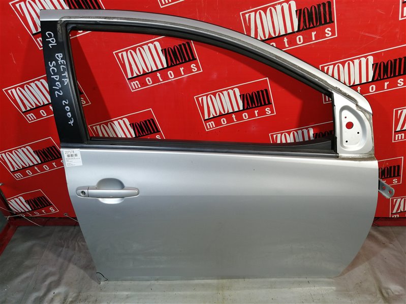 Дверь боковая Toyota Belta KSP92 1KR-FE 2005 передняя правая серебро (б/у)
