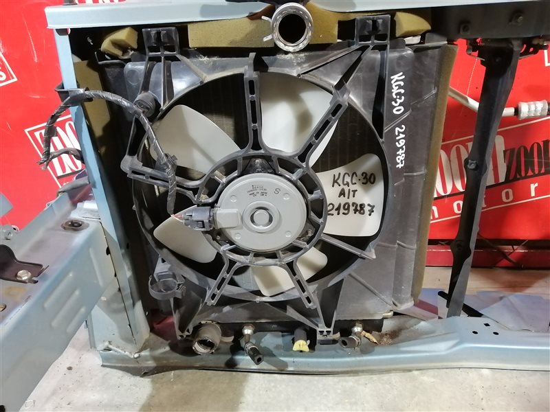 Радиатор двигателя Toyota Passo KGC30 1KR-FE 2010 (б/у)