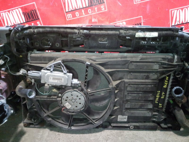 Радиатор двигателя Mazda Axela BLEFW LF-VE 2009 передний (б/у)