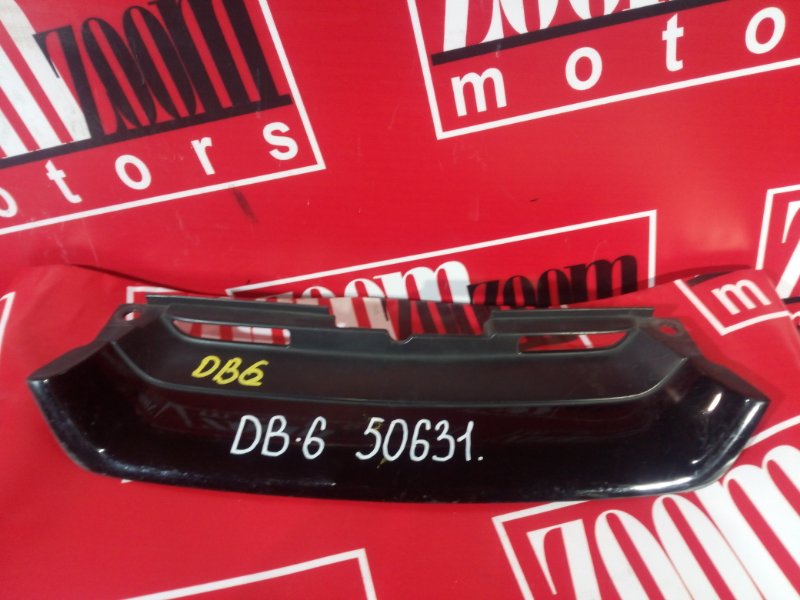 Решетка радиатора Honda Integra DB6 D15B 1993 передняя черный (б/у)