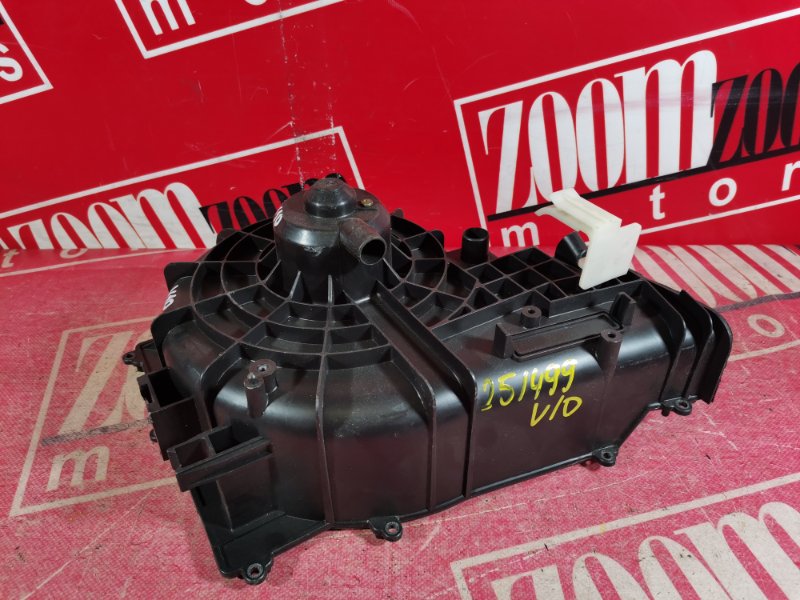 Вентилятор (мотор отопителя) Nissan Tino HV10 SR20DE 1998 (б/у)