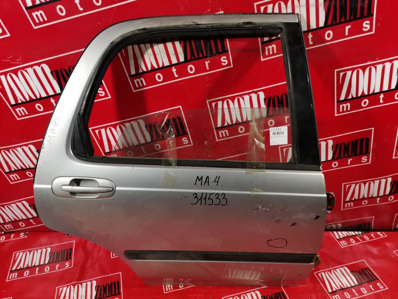 Дверь боковая Honda Domani MA4 D15B 1992 задняя правая серебро (б/у)