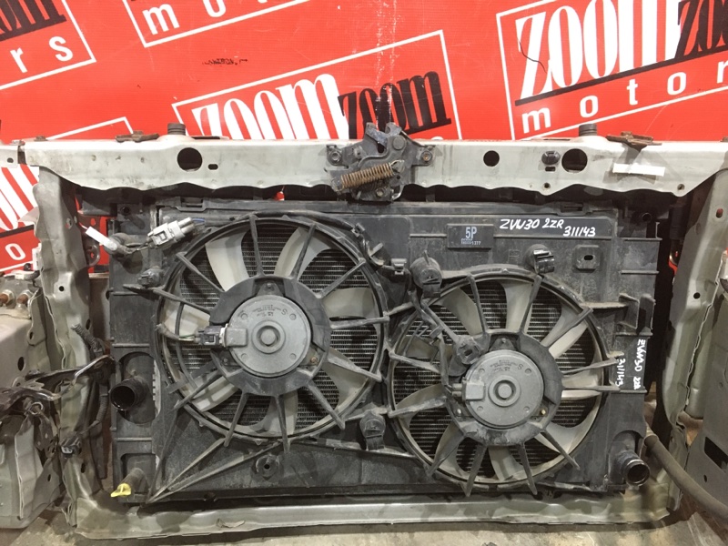 Радиатор двигателя Toyota Prius ZVW30 2ZR-FXE 2009 передний (б/у)