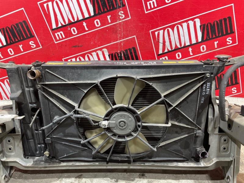Радиатор двигателя Toyota Wish ZNE10 1ZZ-FE 2003 передний (б/у)