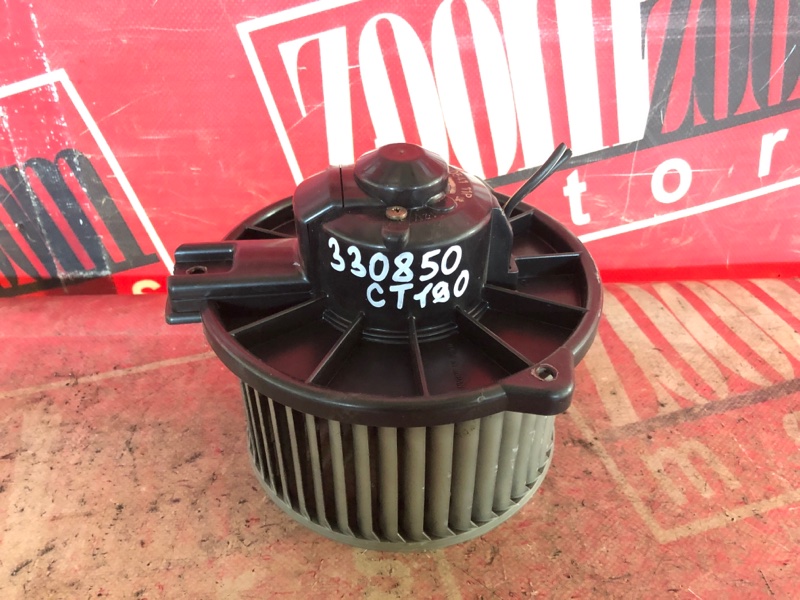 Вентилятор (мотор отопителя) Toyota Carina CT190 2C 1992