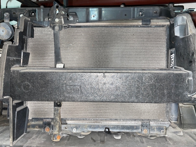 Радиатор кондиционера Toyota Passo Sette M502G 3SZ-VE 2008 передний (б/у)