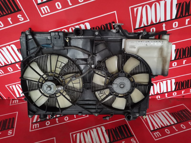 Радиатор двигателя Toyota Estima ACR30 2AZ-FE 2000 (б/у)