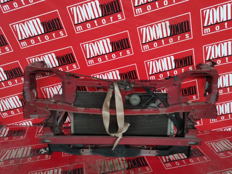 Рамка радиатора Nissan X-Trail NT30 QR20DE 2000 передняя красный (б/у)