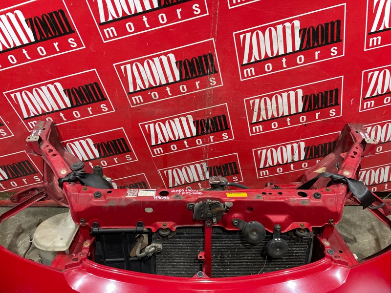 Рамка радиатора Toyota Ist NCP60 2NZ-FE 2002 передняя красный (б/у)