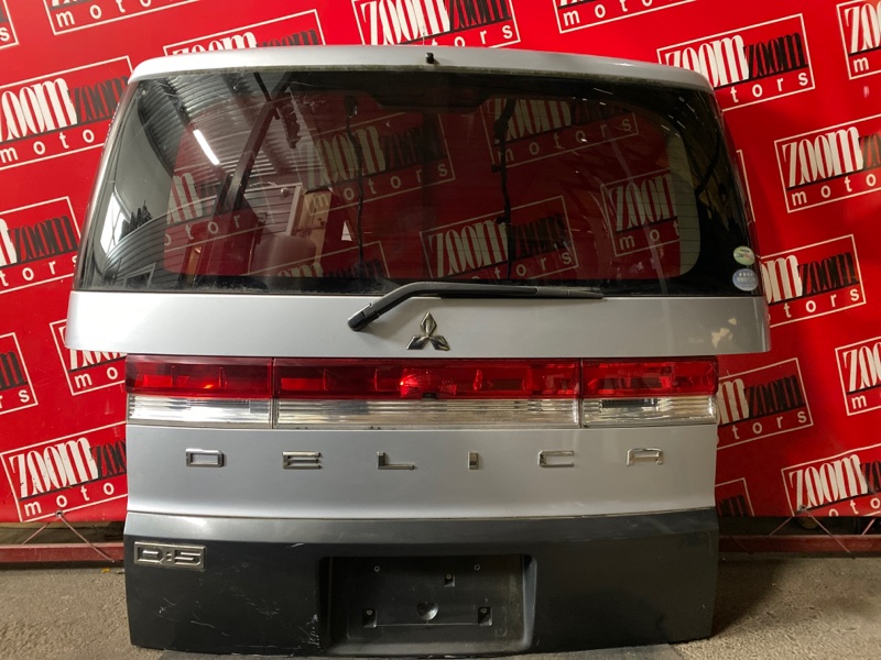 Дверь задняя багажника Mitsubishi Delica CV5W 4B12 2007 серебро (б/у)